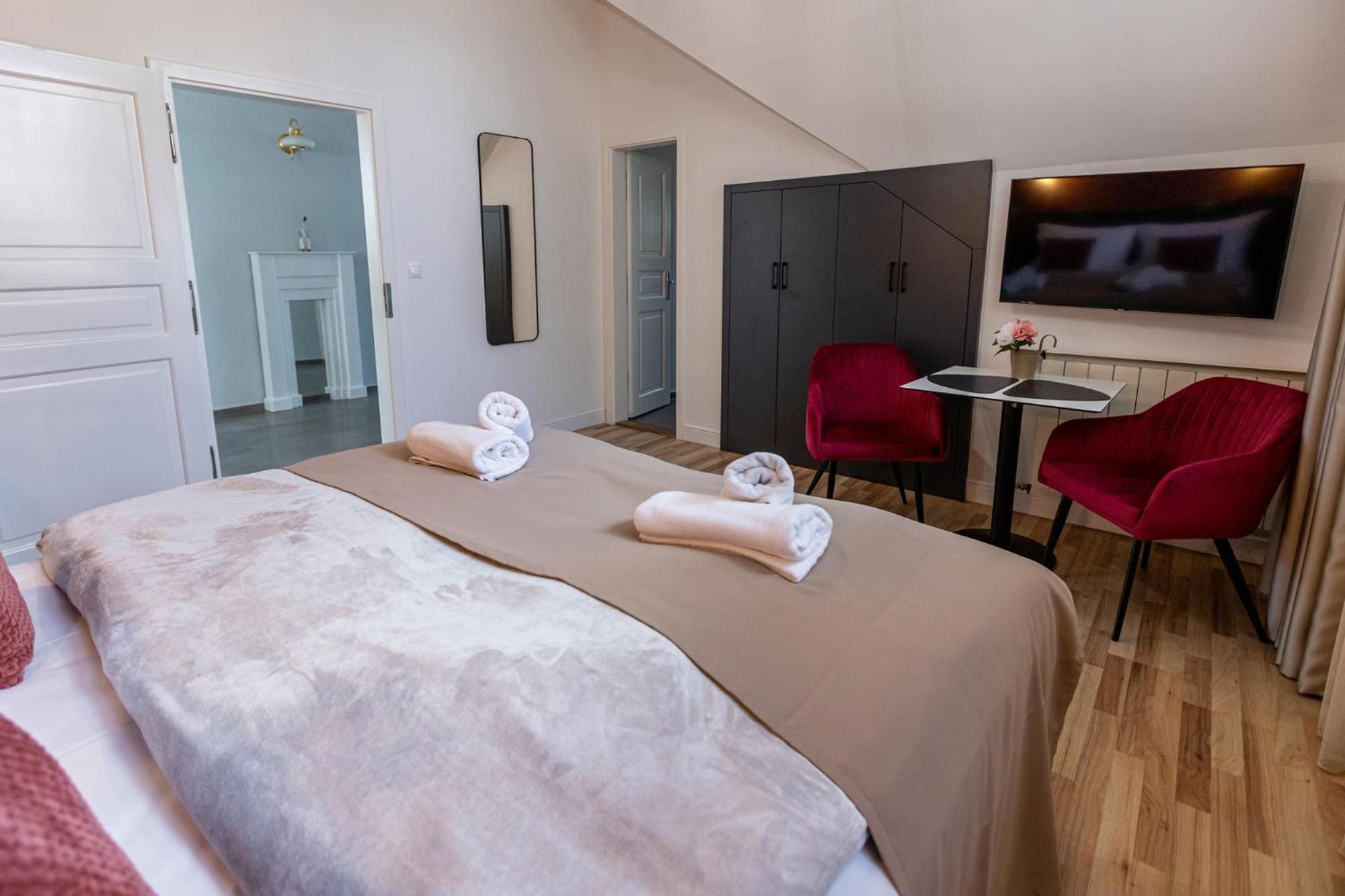 Hotel Clariss Balatonalmádi Eksteriør bilde